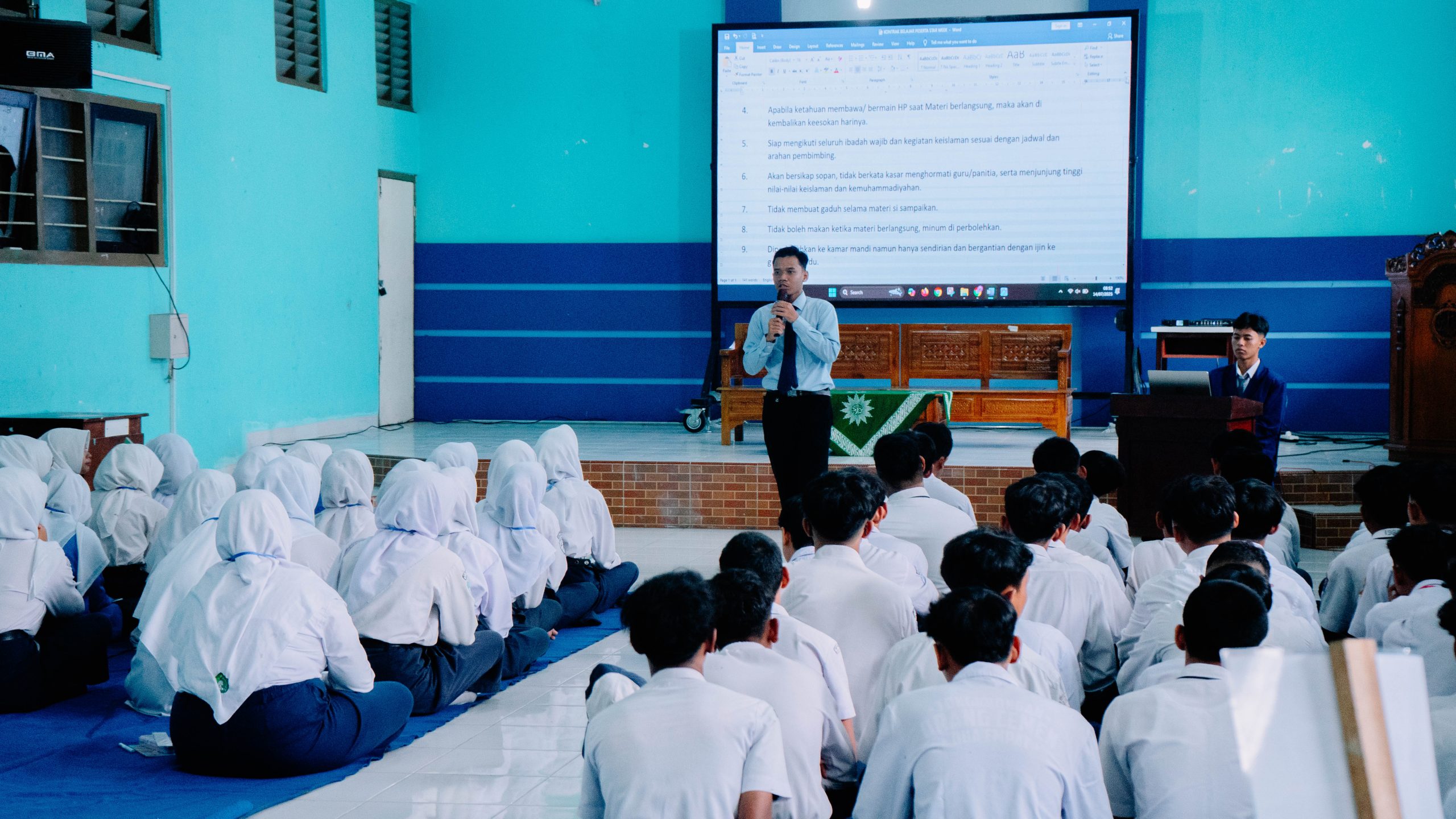Bapak Teguh,S.Pd
